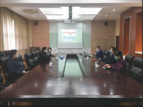 靜安區(qū)各級領(lǐng)導(dǎo)通過實地走訪調(diào)研、現(xiàn)場考察、專題匯報等形式,專題了解疫情期間公司生產(chǎn)經(jīng)營